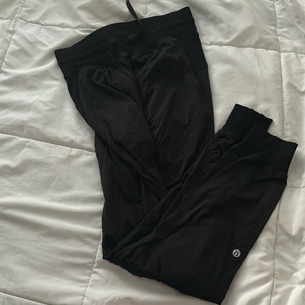 Lululemon dance studio joggers